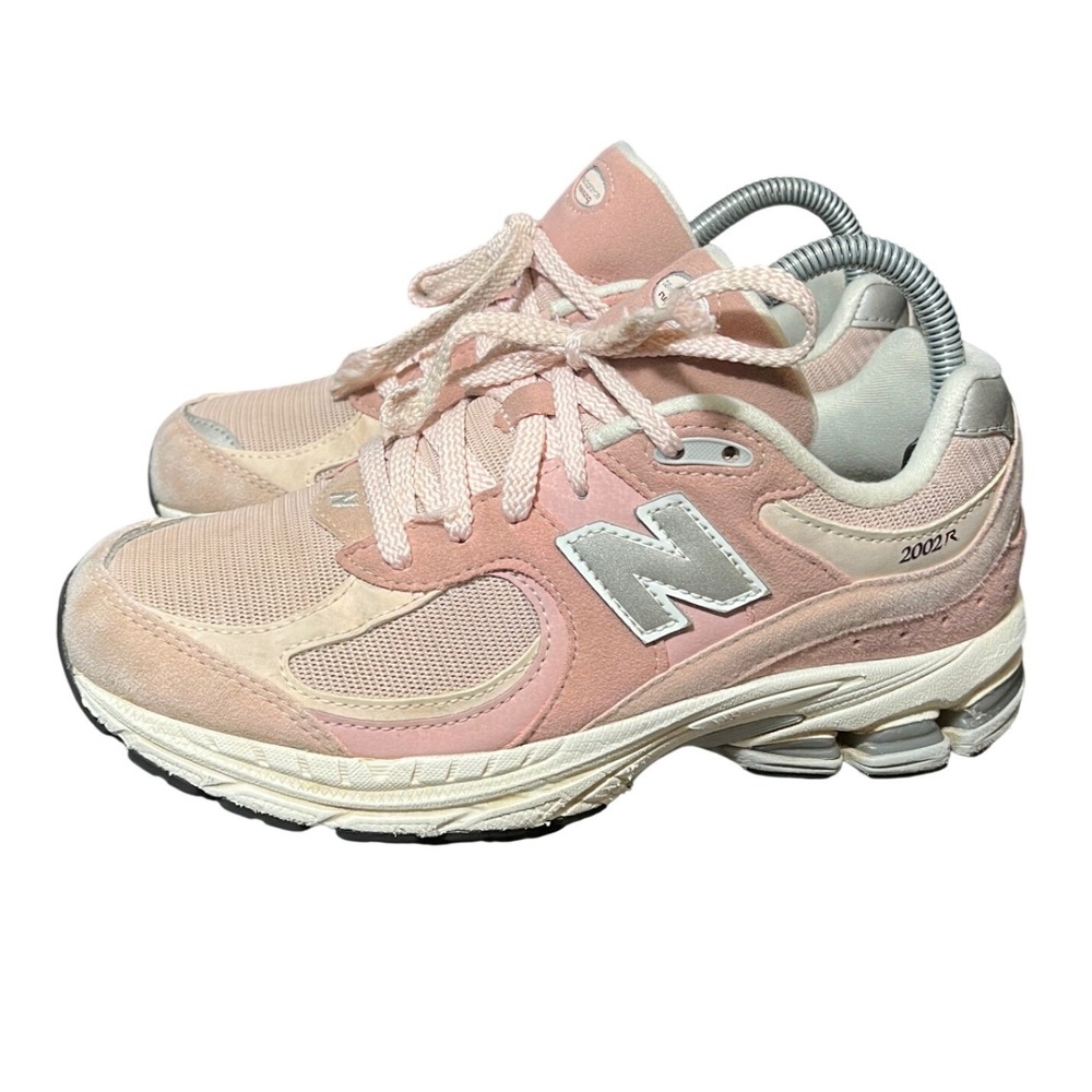 New Balance 2002R Sneakers Youth 6 Pink GC2002SK Running Shoes Mesh Suede